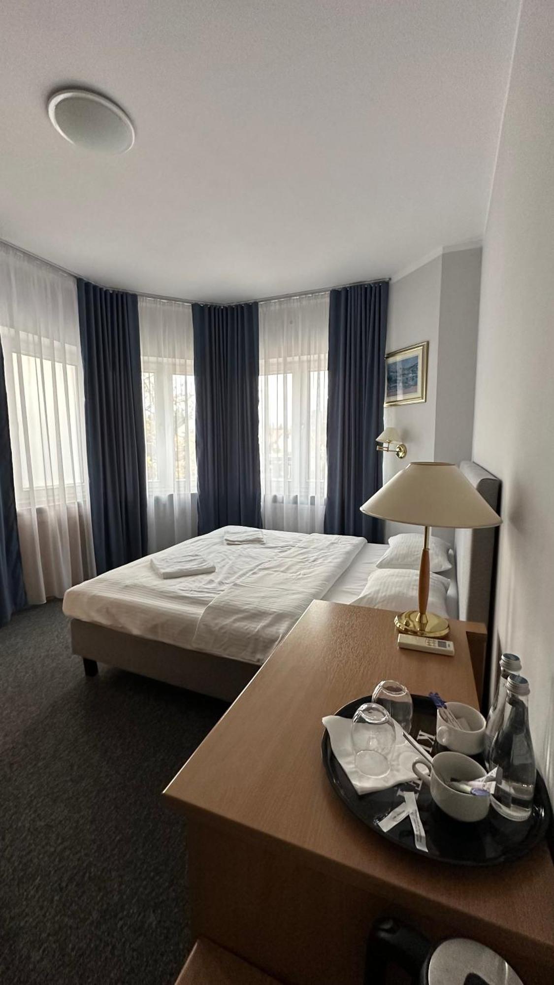 Lezzet B&B Pokoj Goscinny & Turkishrestaurant Warsaw Ngoại thất bức ảnh
